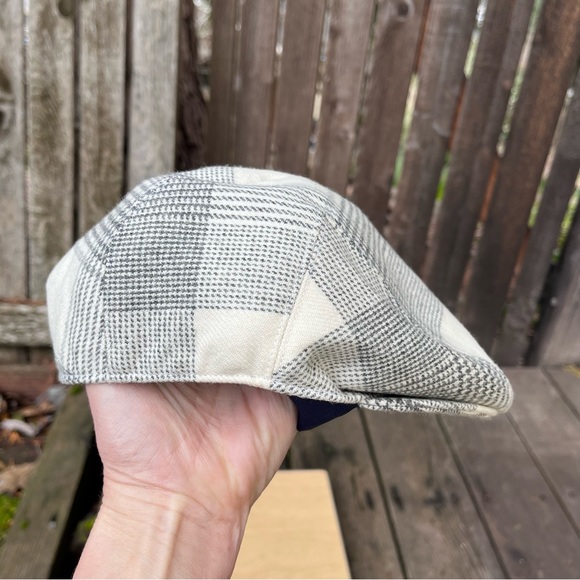 Anthony Peto Wool Plaid Flat Cap in Cream & Gray Sz 58 - Picture 11 of 14